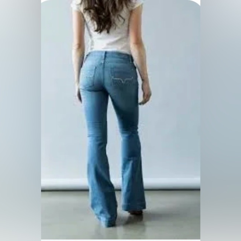 Lola ranch Kime jeans.